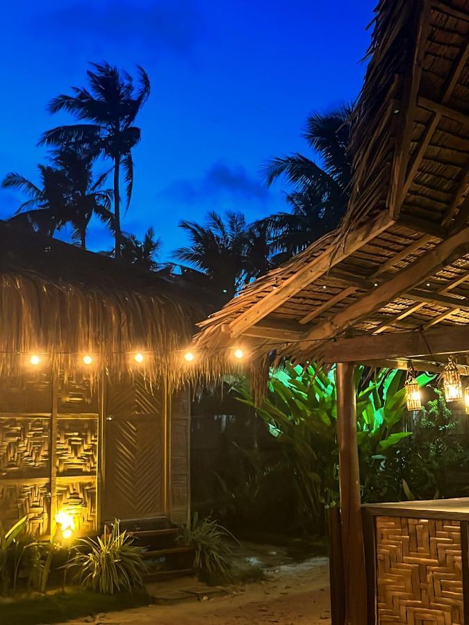 Siargao Tropic Hostel General Luna  Esterno foto